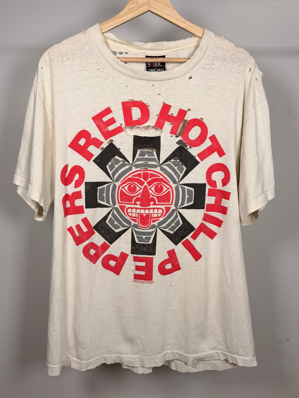 Vintage 90's Red Hot Chili Peppers Aztec Thrashed T-Shirt