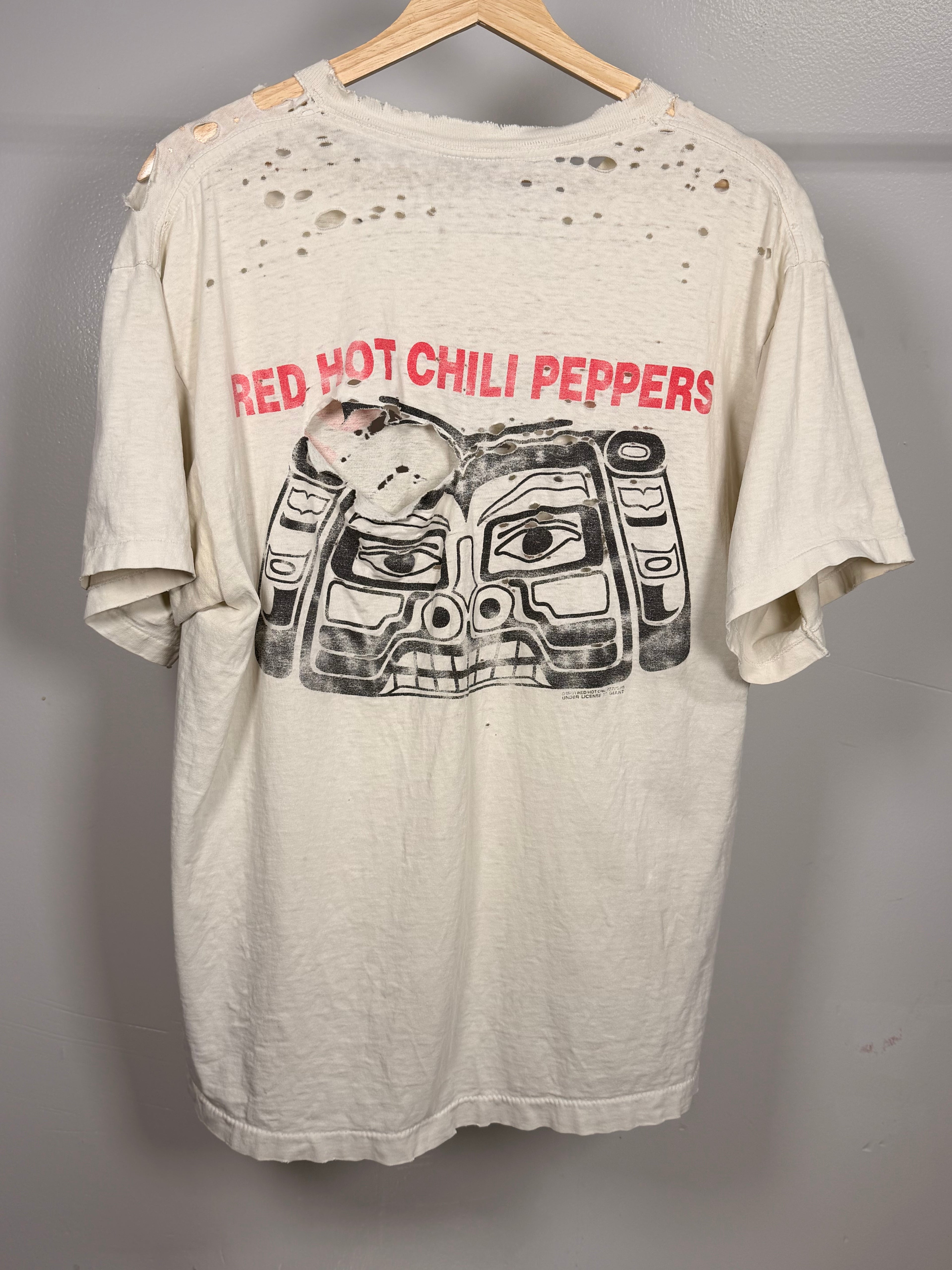 Vintage 90's Red Hot Chili Peppers Aztec Thrashed T-Shirt