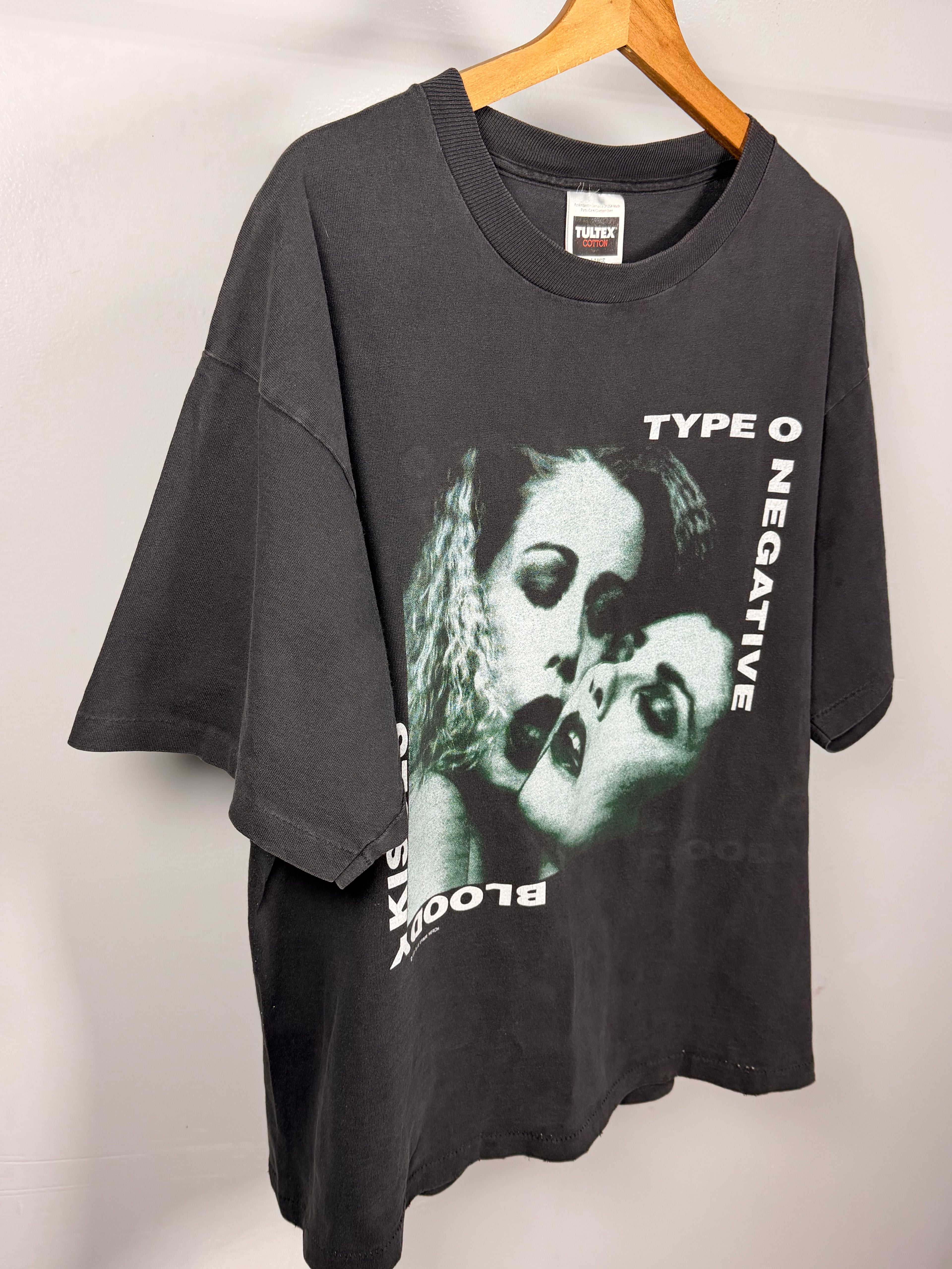 Vintage 90's Type O Negative Bloody Kisses Faded T-Shirt